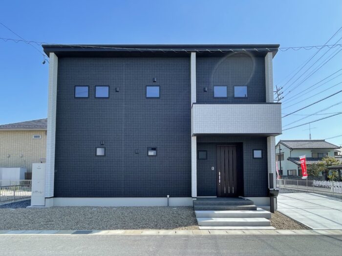 大垣市中川 新築分譲 建売住宅 中川小学校徒歩3分 リビングはオープン階段と吹抜でおしゃれな空間に F区画 の分譲住宅 建売 新築戸建 岐阜の注文住宅 新築一戸建ならセイノーホーム 大垣市中川 新築分譲 建売住宅 中川小学校徒歩3分 リビングはオープン階段と吹抜でおしゃれな空間に F区画 の分譲住宅 建売 新築戸建 岐阜の注文住宅 新築一戸建ならセイノーホーム